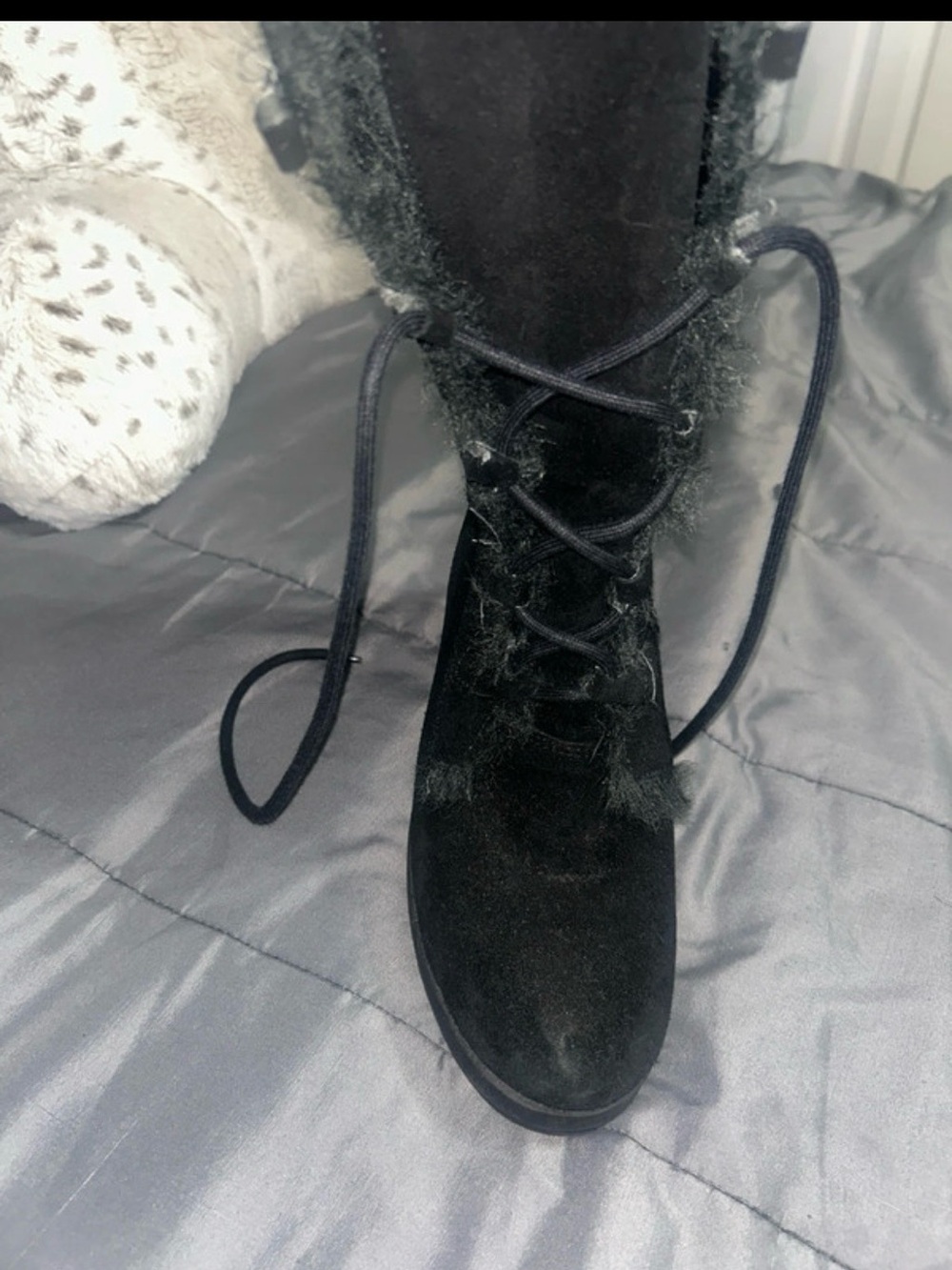 Black Lace-Up Faux Fur Trim Women's Winter Boot